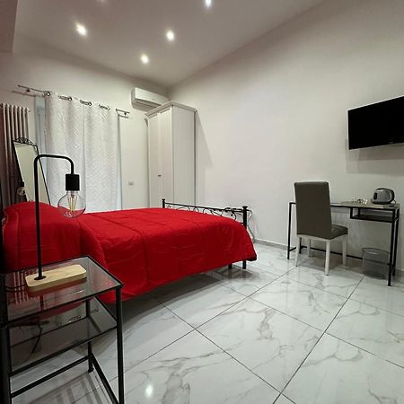 Santa Chiara Garden View B&B Наполи Екстериор снимка