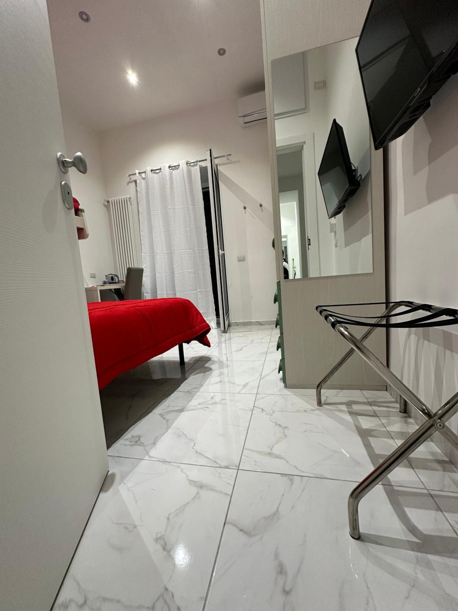 Santa Chiara Garden View B&B Наполи Екстериор снимка
