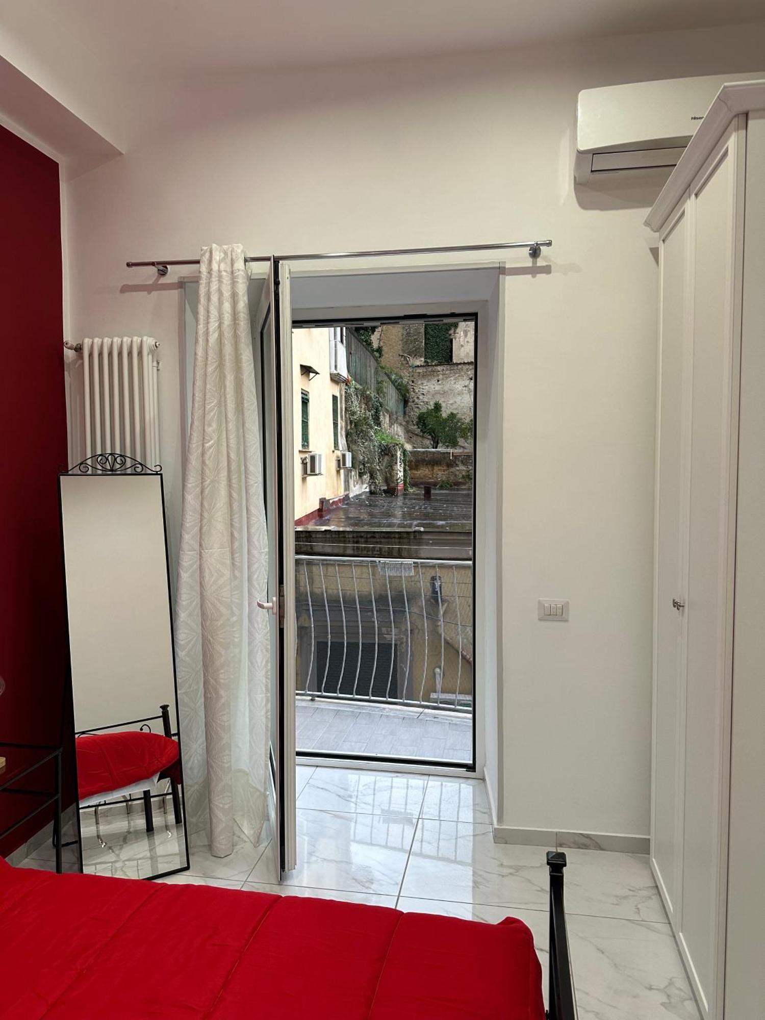 Santa Chiara Garden View B&B Наполи Екстериор снимка