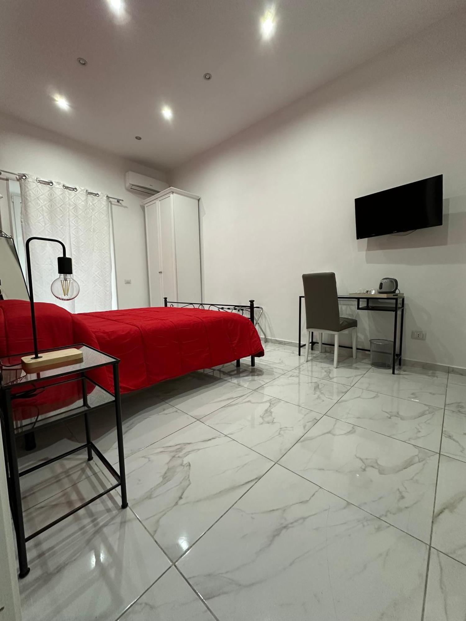 Santa Chiara Garden View B&B Наполи Екстериор снимка